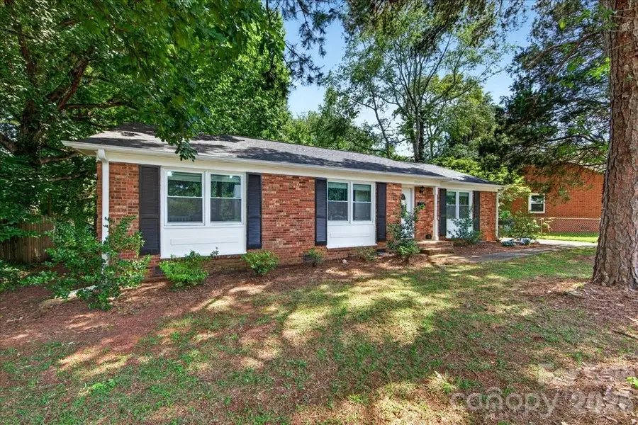 4914 Glenbrier Drive, Charlotte, NC 28212 - #2