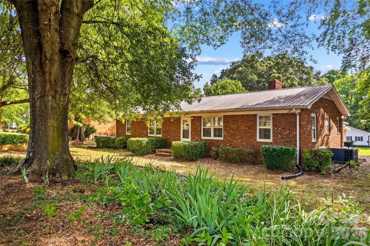 1059 Shearers Road, Mooresville, NC 28115 - #1