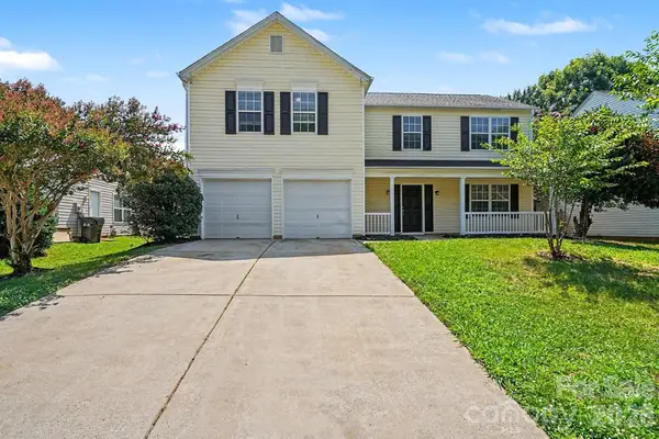 9828 Aventide Lane, Charlotte, NC 28215
