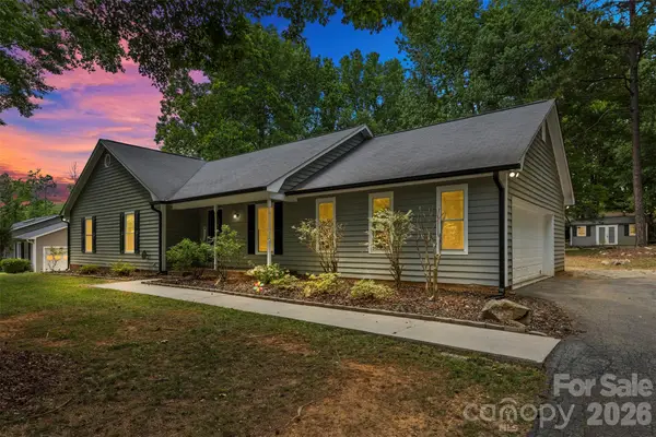7795 Old Post Road, Denver, NC 28037