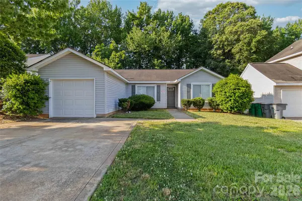 2721 Fairstone Avenue, Charlotte, NC 28269