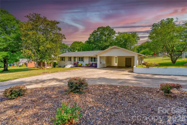 809 Forest Hills Drive, Shelby, NC 28150