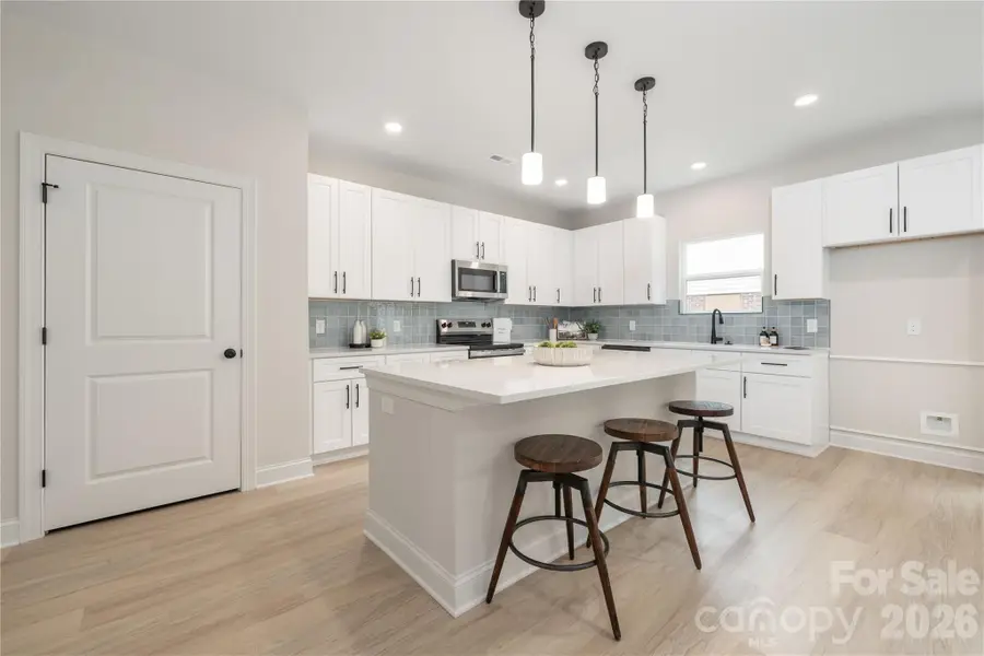 6206 Linda Vista Lane, Charlotte, NC 28216 - #2
