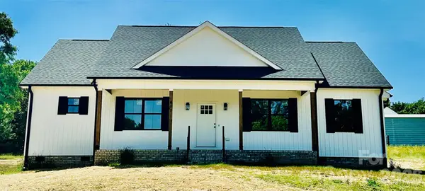 417 E 2nd Street, Faith, NC 28041
