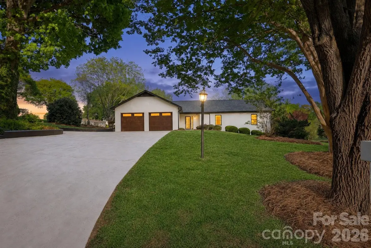 3730 Club House Drive Ne, Conover, NC 28613 - #1