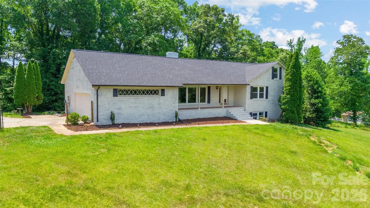2004 Fountain Lane, Stanley, NC 28164 - #1