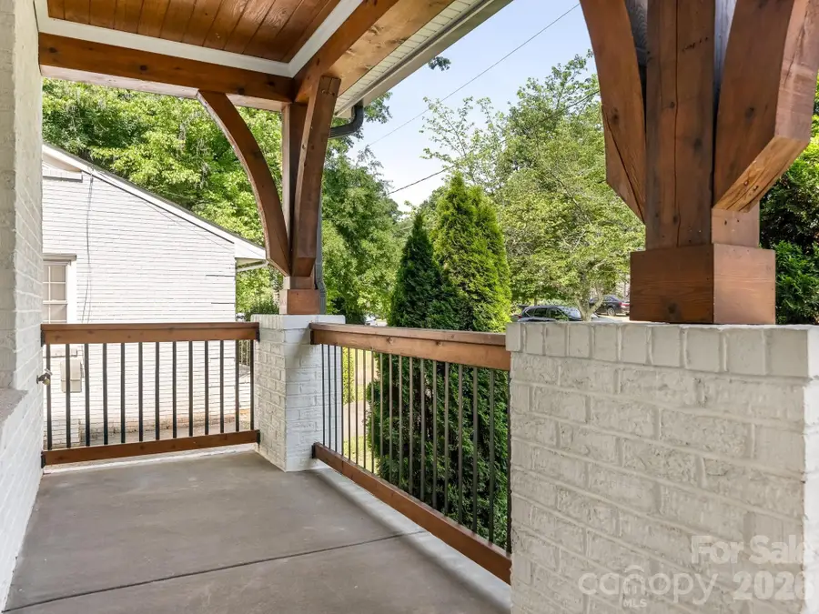 2928 Hanson Drive, Charlotte, NC 28207 - #3