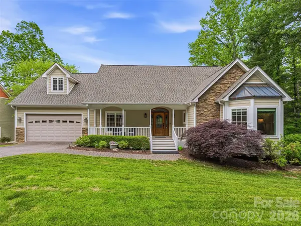 115 Flameleaf Lane, Laurel Park, NC 28739