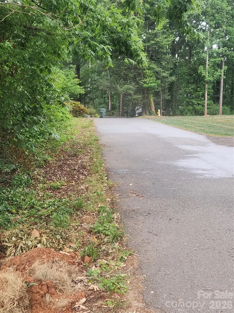 205 7th Street Place Ne, Conover, NC 28613 - #2