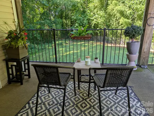 1046 Surry Lane, Gastonia, NC 28054