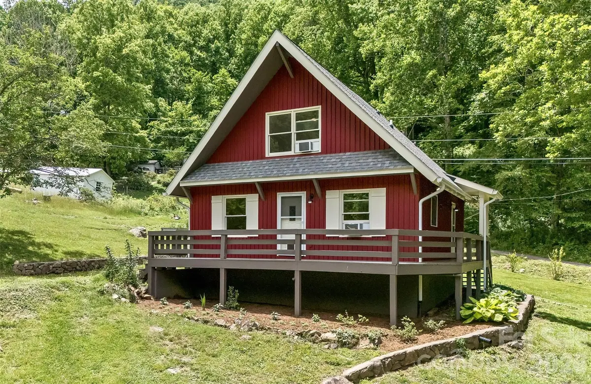 47 Fir Circle, Canton, NC 28716 - #1