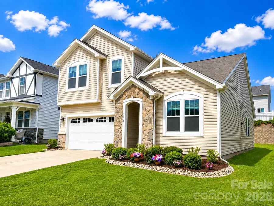 6629 Meridale Forest Drive, Charlotte, NC 28269 - #2
