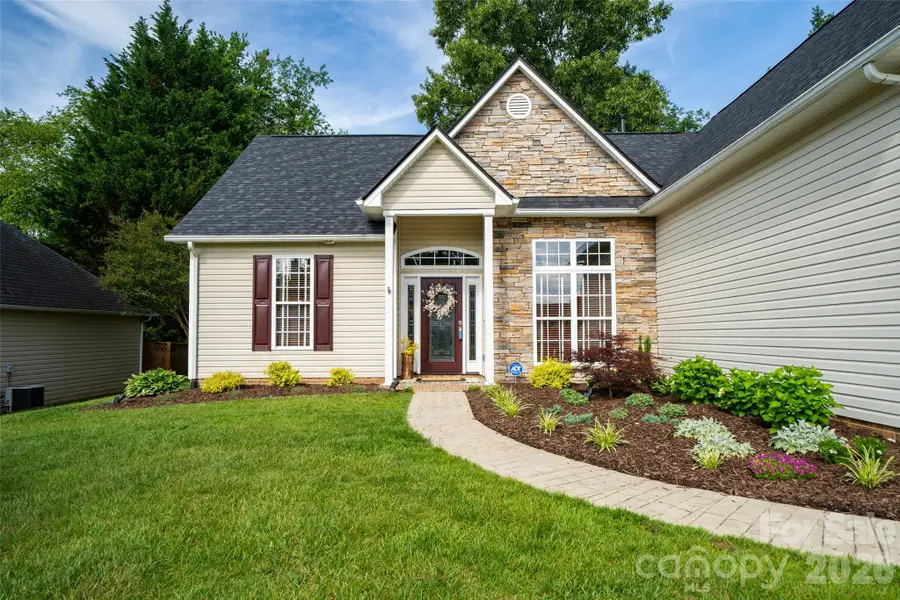 136 Cottage Ridge Road, Fletcher, NC 28732 - #3