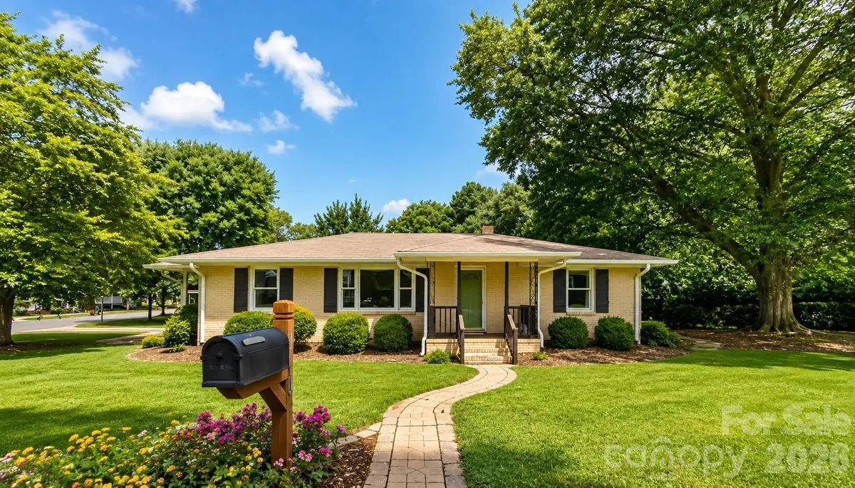 810 Lakeview Drive, Pineville, NC 28134 - #1