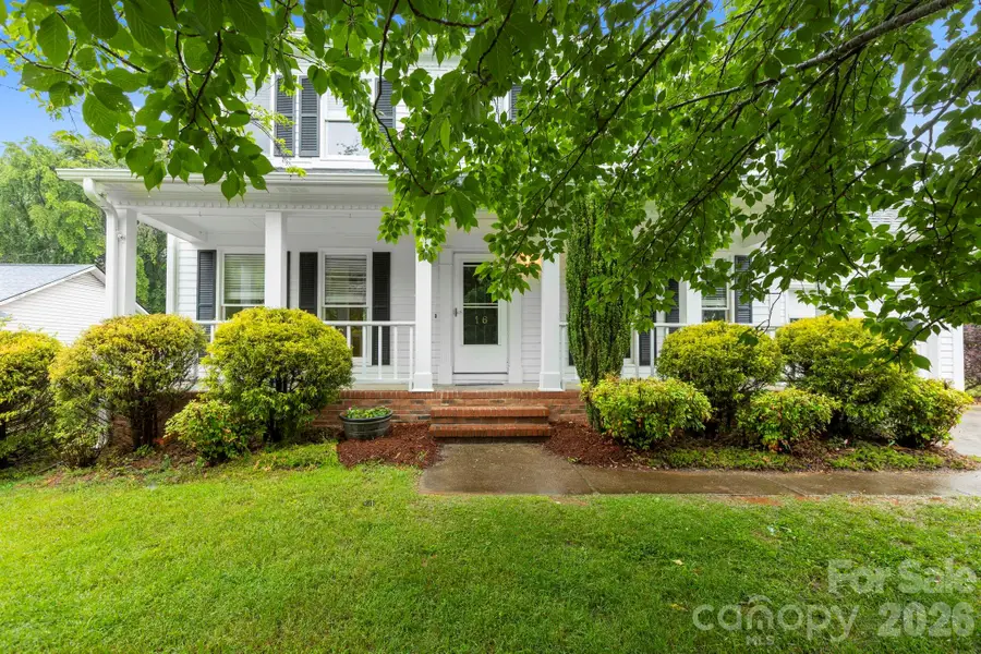 16 Trappers Run Drive, Asheville, NC 28805 - #2