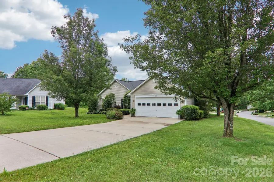 12 Wineberry Court, Fletcher, NC 28732 - #3