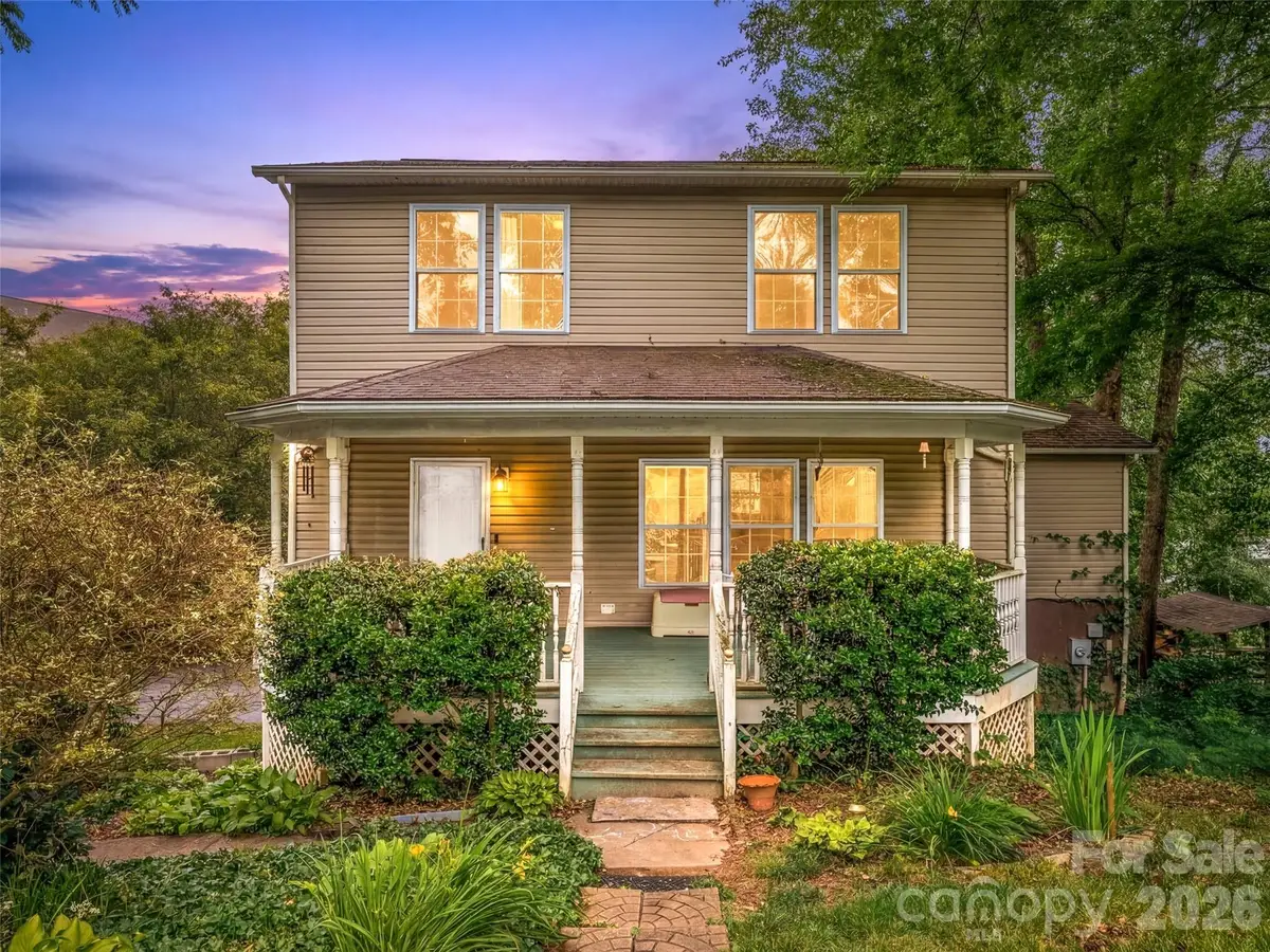 17 Captains Drive, Candler, NC 28715 - #1
