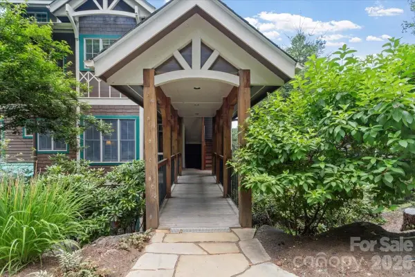 45 Creekside Way #I/202, Burnsville, NC 28714