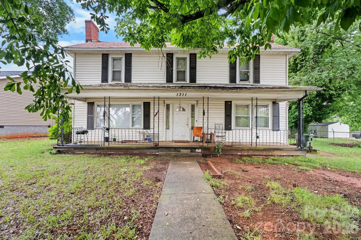 1311 N College Avenue, Newton, NC 28658 - #1