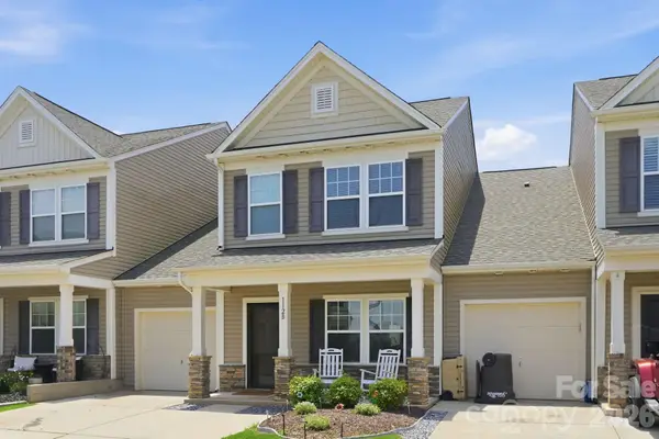 112 B Davenport Drive, Statesville, NC 28677