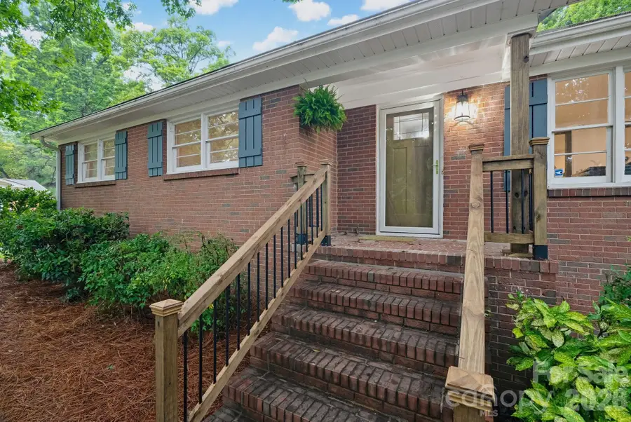 1623 Lumarka Drive, Charlotte, NC 28212 - #2