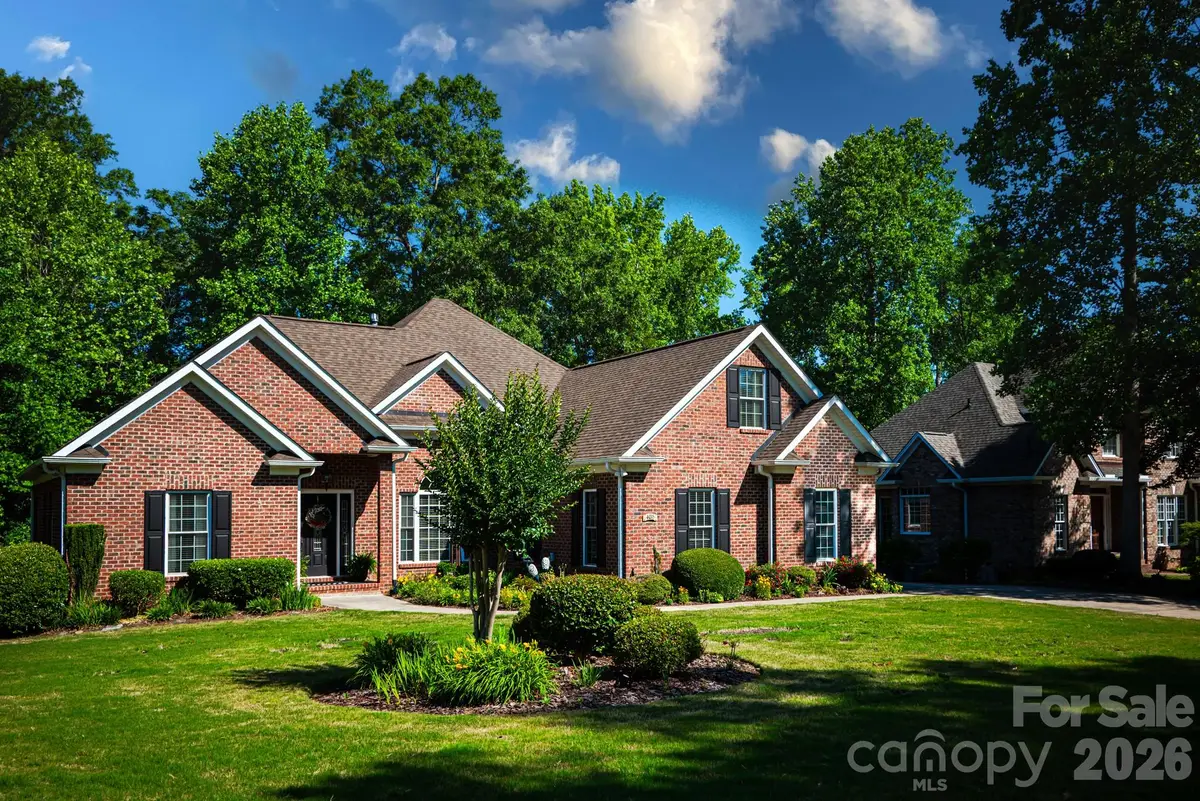 4015 Foxes Trail, Cramerton, NC 28032 - #1