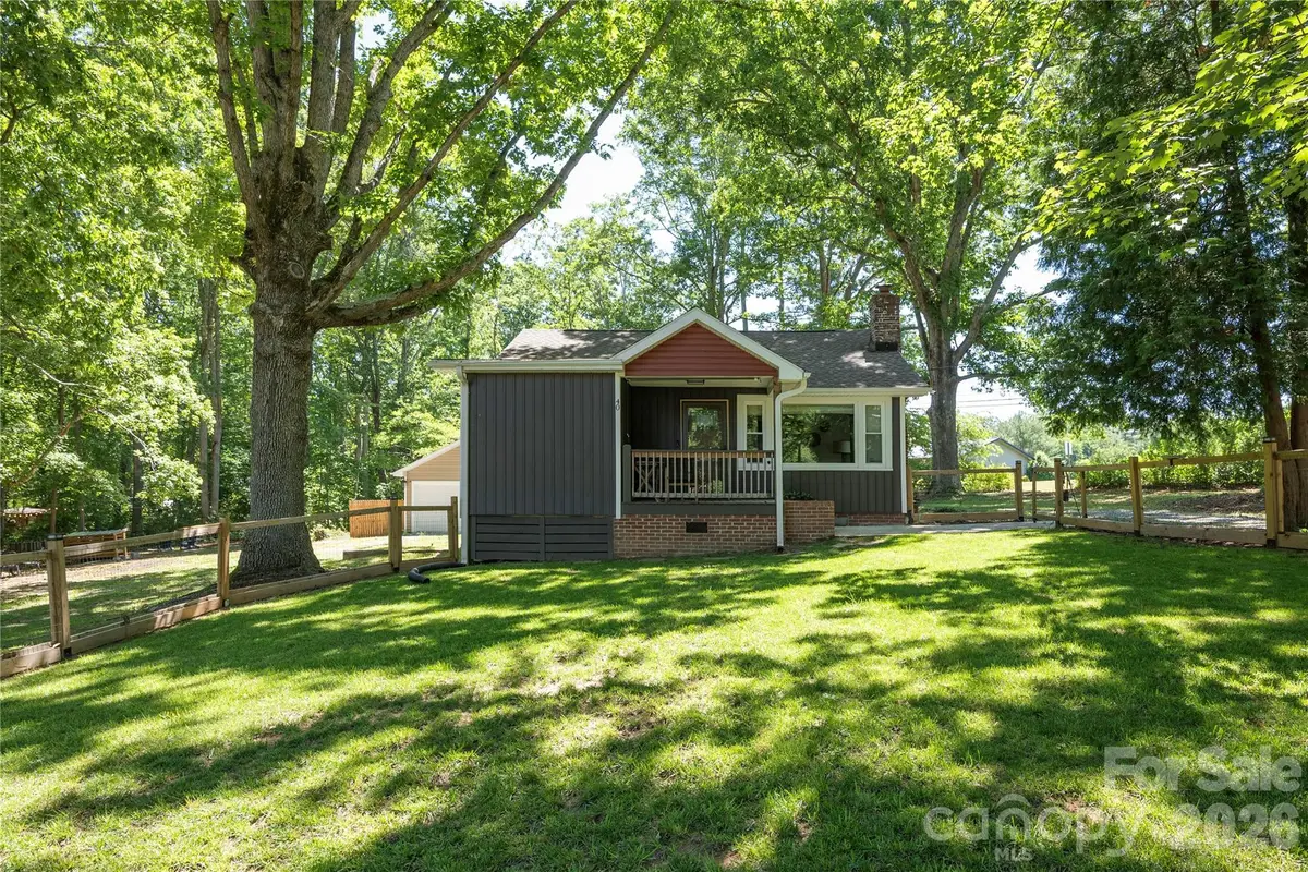 40 Dove Haven Lane, Hendersonville, NC 28791 - #1