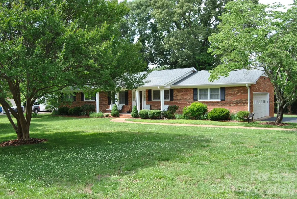 706 Hester Drive, Dallas, NC 28034 - #1