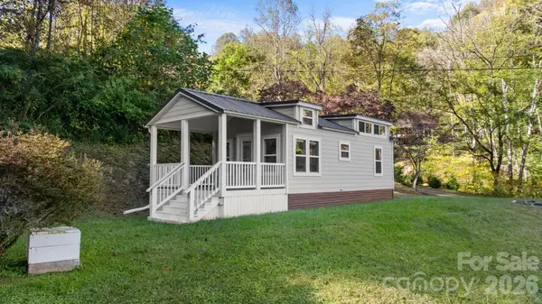 619 Kitchens Branch Road, Sylva, NC 28779