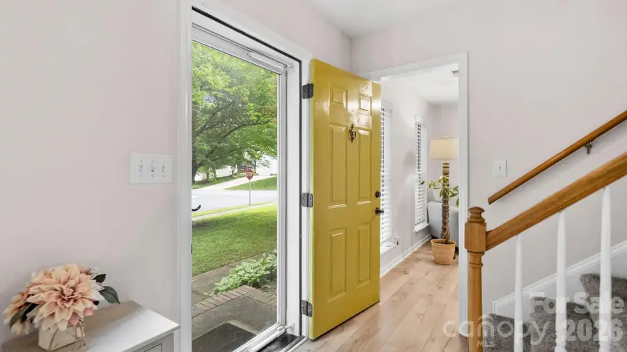 6901 Daerwood Place, Charlotte, NC 28215 - #3