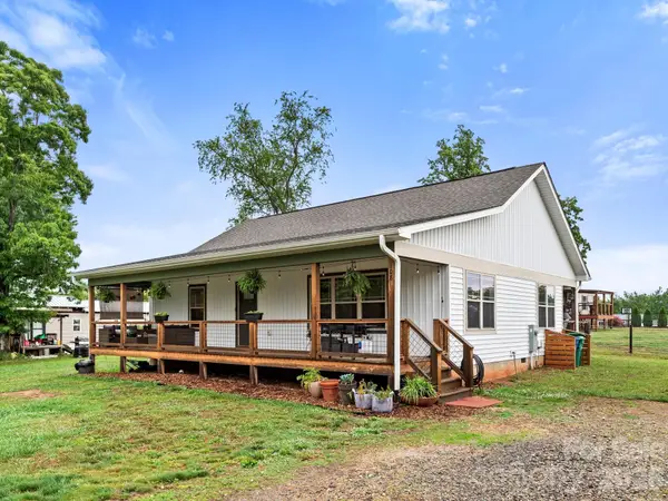 108 Split Rail Drive Extension, Asheville, NC 28806