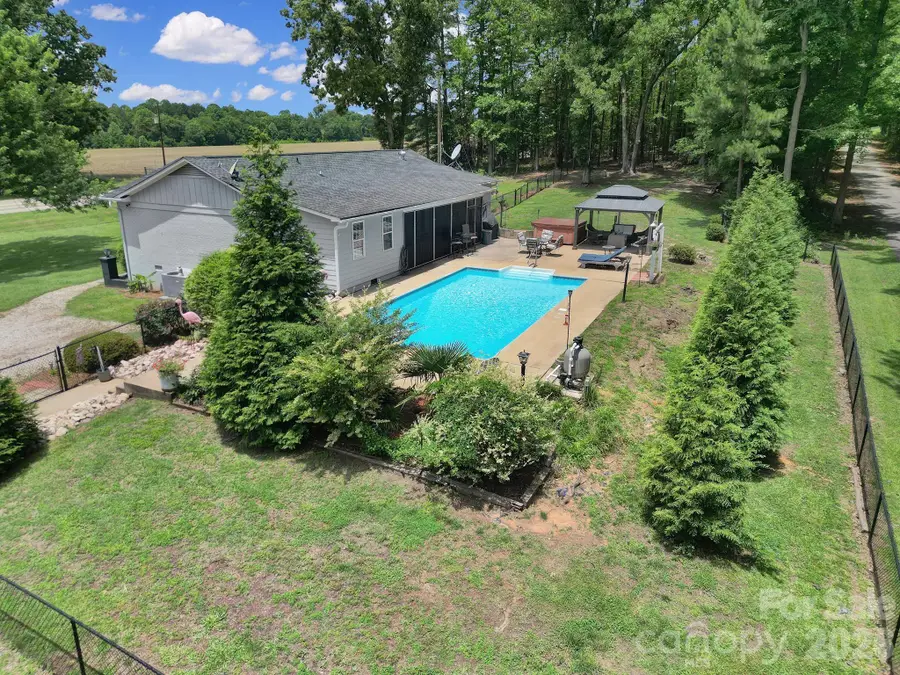 1516 Lowrys Highway, Chester, SC 29706 - #3