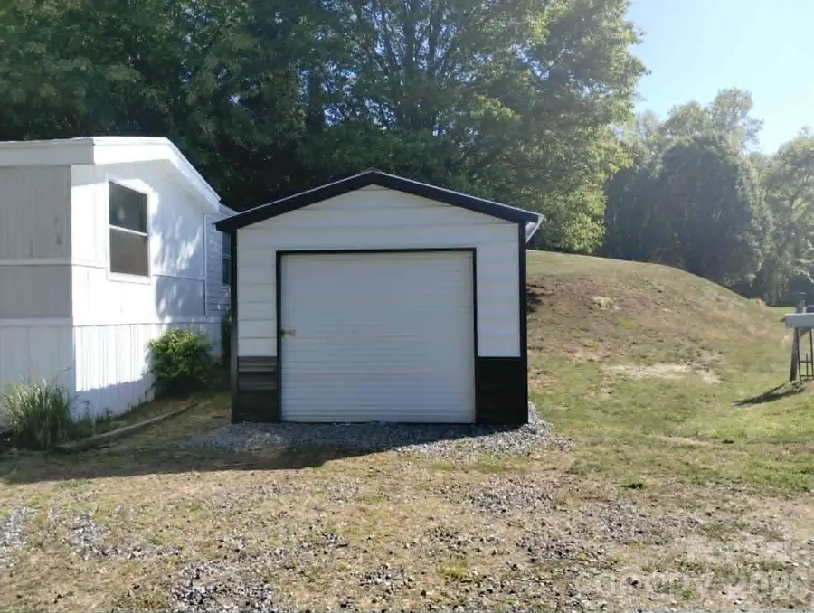 729 Don Felmet Road #2, Marshall, NC 28753 - #3