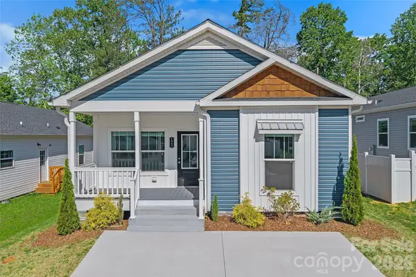 125 Bellamy Road, Asheville, NC 28806