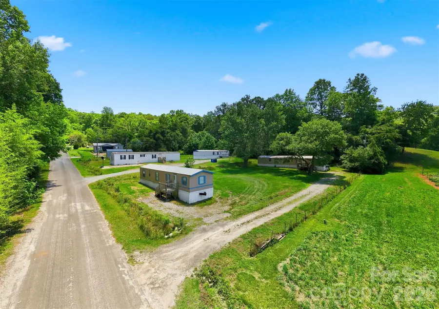 5929 Mourglea Avenue, Connelly Springs, NC 28612 - #2