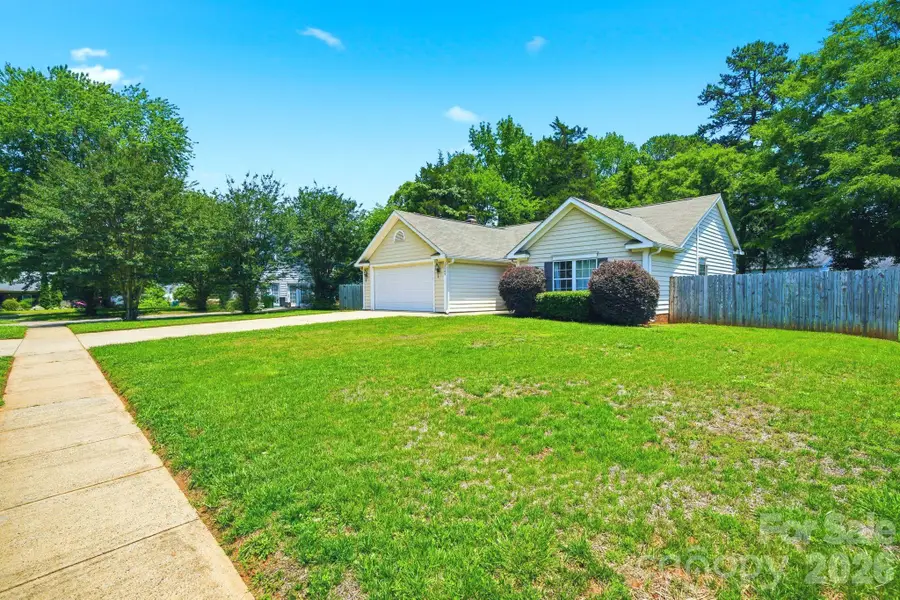 12209 Woodbend Drive, Matthews, NC 28105 - #3