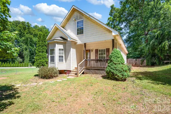105 Queensbury Road, Troutman, NC 28166
