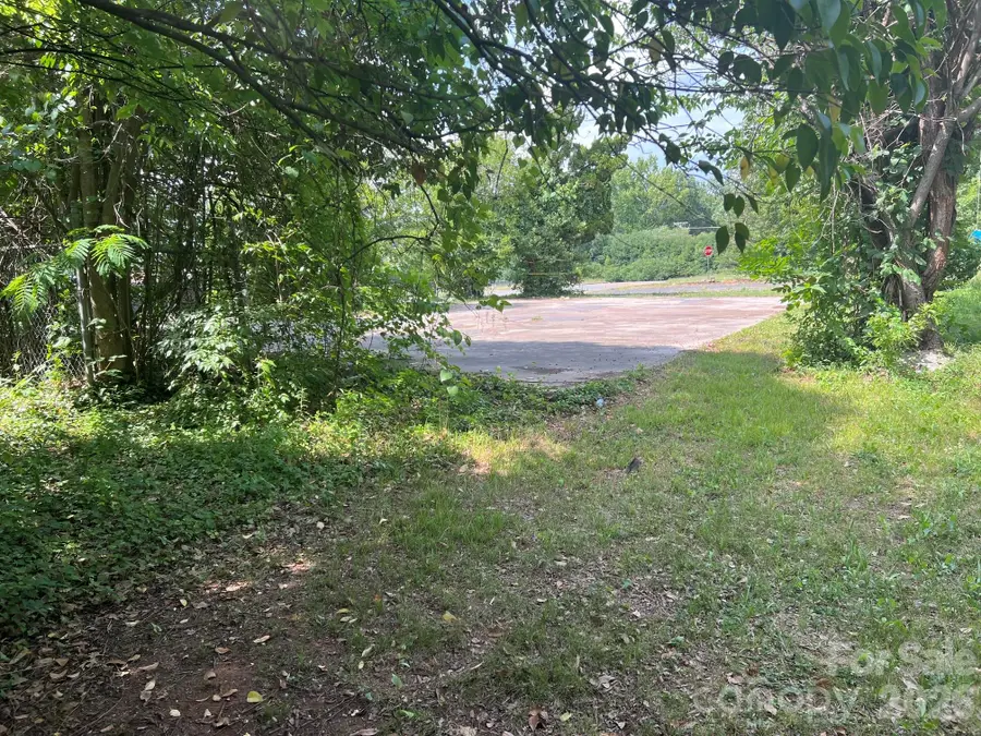 2300 E Independence Boulevard, Charlotte, NC 28205 - #2