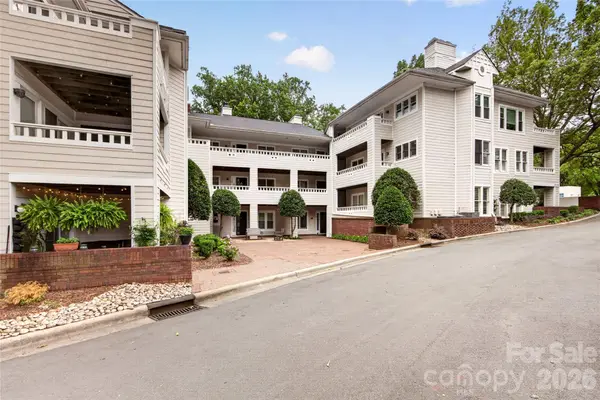 2715 Selwyn Avenue #26, Charlotte, NC 28209