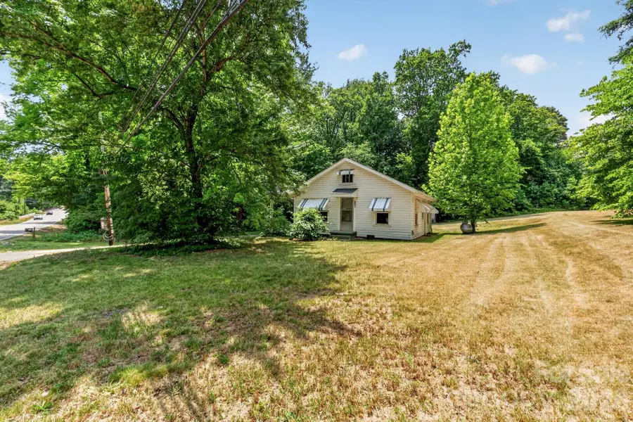 540 W Park Avenue, Mooresville, NC 28115 - #2