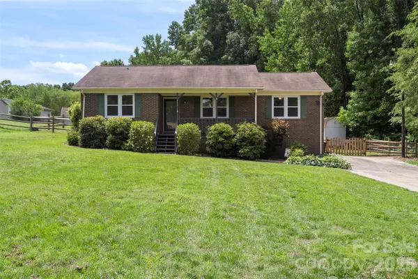 2201 Bow Brook Trail, Matthews, NC 28104