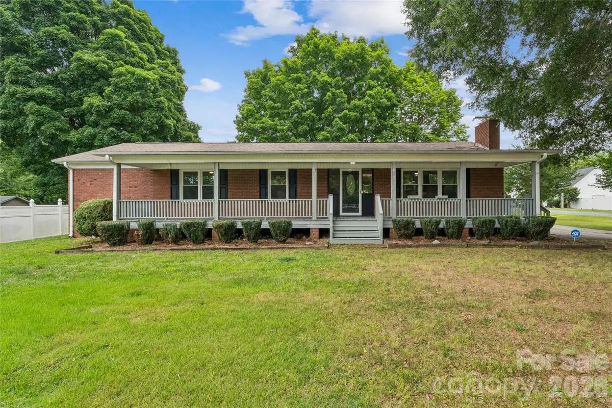 615 W 5th Street, Landis, NC 28088 - #1