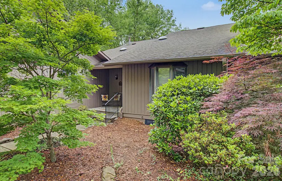16 Clubside Drive, Asheville, NC 28804 - #3