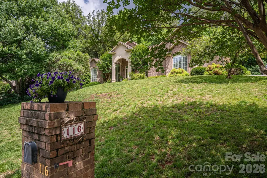 116 28th Avenue Nw, Hickory, NC 28601 - #2