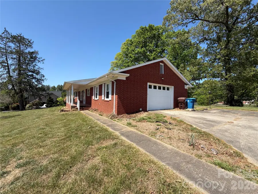 2136 Cedar Rock Estates Drive, Lenoir, NC 28645 - #3