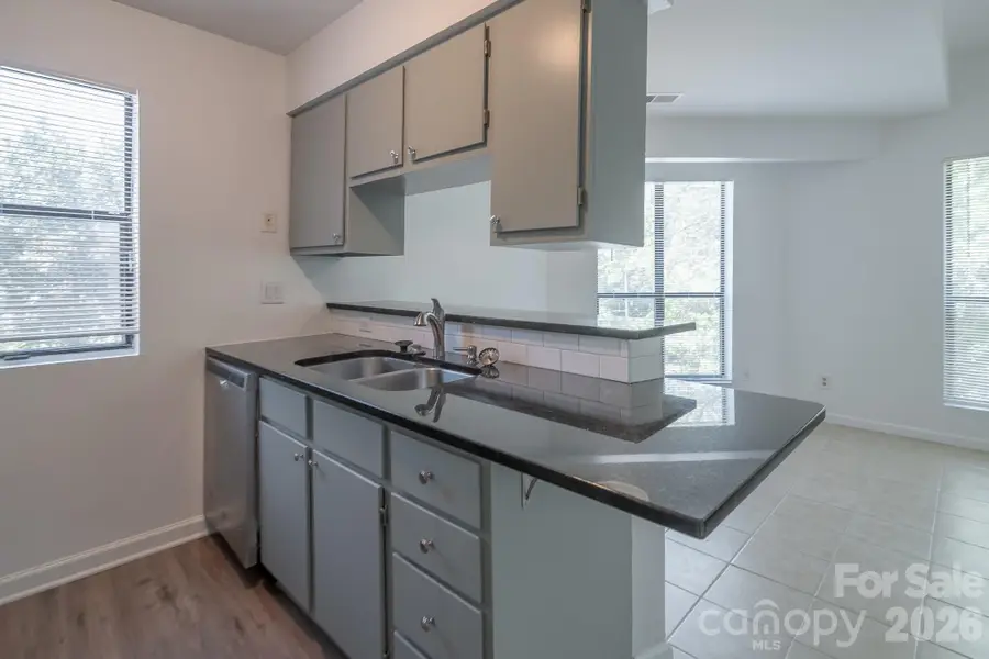 8216 Cedar Glen Drive, Charlotte, NC 28212 - #3