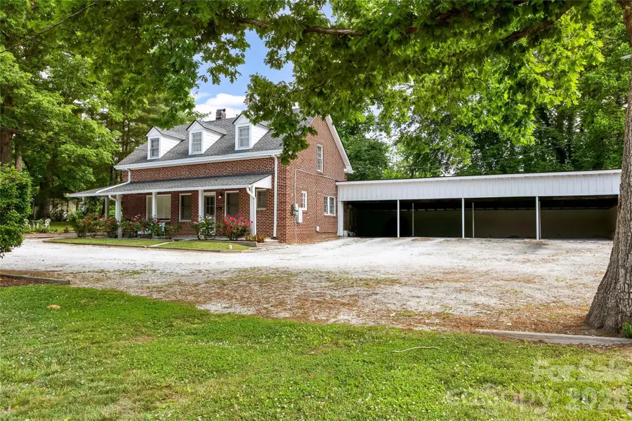 1518 Greenville Highway, Hendersonville, NC 28792 - #3