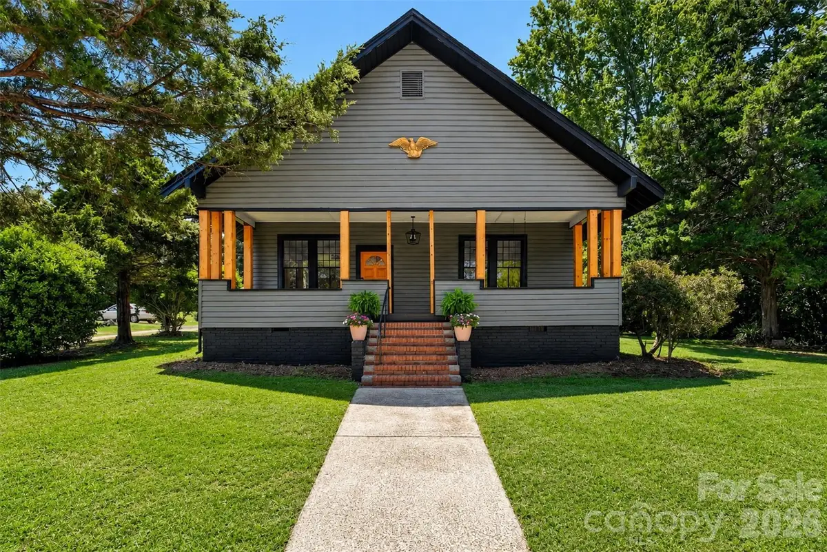 32 Pinecrest Avenue, Great Falls, SC 29055 - #1
