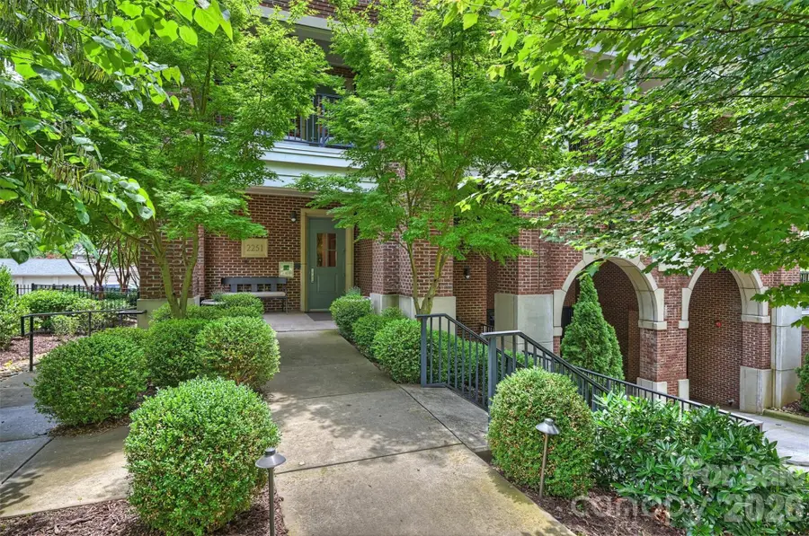 2251 Selwyn Avenue, Charlotte, NC 28207 - #3