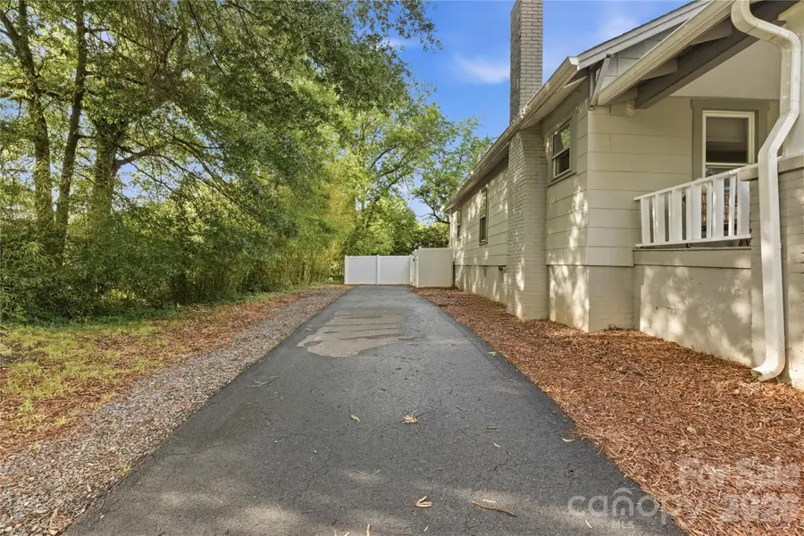 1226 1st Avenue Place Nw, Hickory, NC 28601 - #2